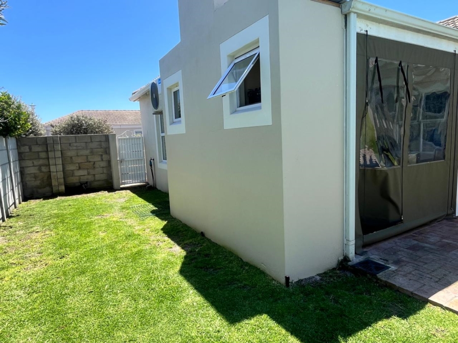To Let 3 Bedroom Property for Rent in Sunningdale Western Cape